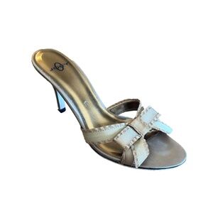 JOEY O | Gold Bow Kitten Heel Sandals